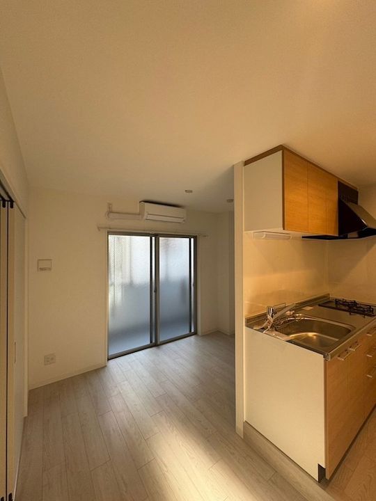 SY蓮宮通の居間