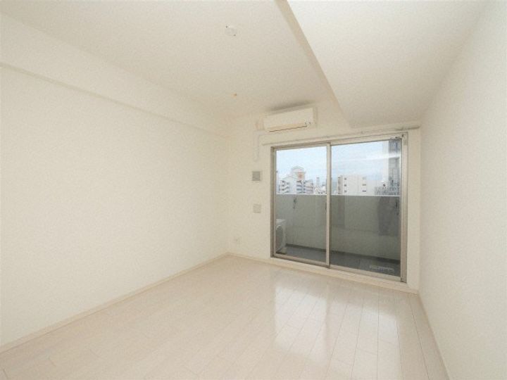大阪府大阪市浪速区恵美須西1丁目(マンション)の賃貸物件の居間