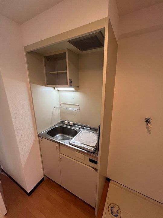 兵庫県神戸市灘区森後町2丁目(マンション)の賃貸物件のキッチン