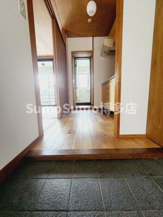 エオリアーナの玄関