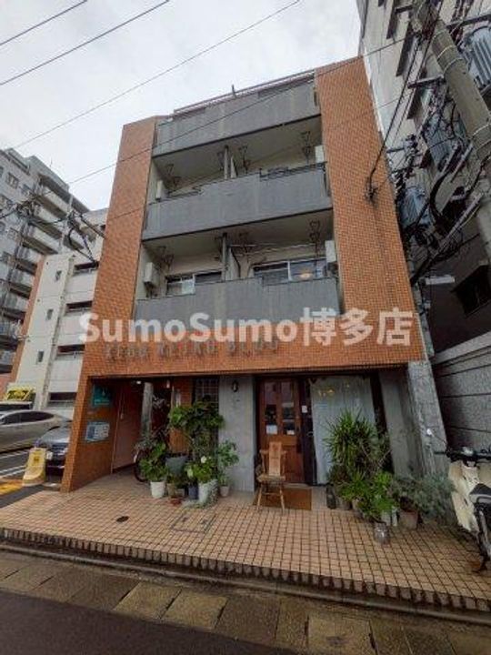 警固レトロビルの外観