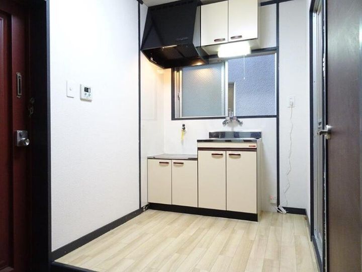 警固レトロビルのキッチン