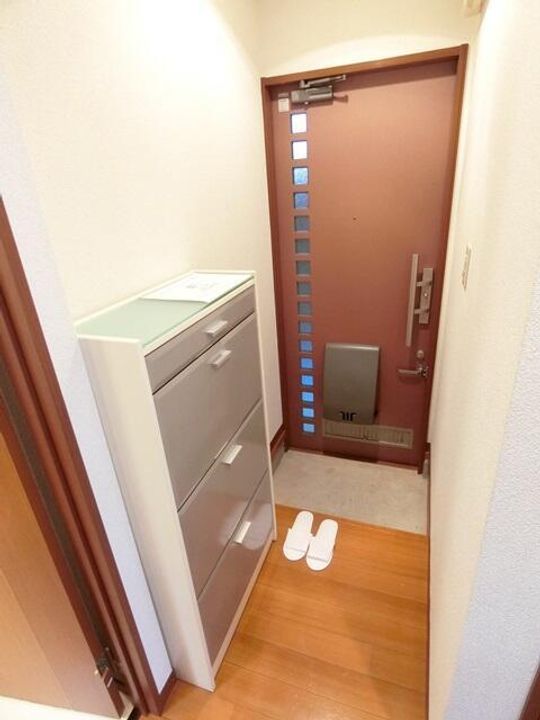 エクセル祐天寺の玄関