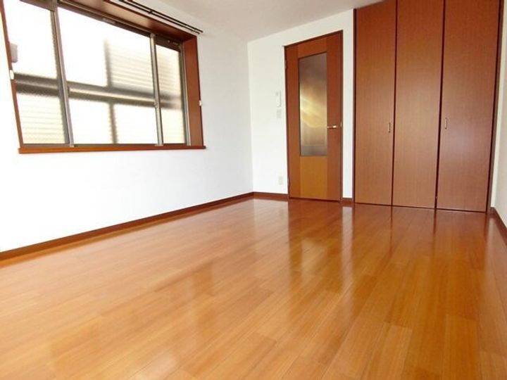 エクセル祐天寺の居間