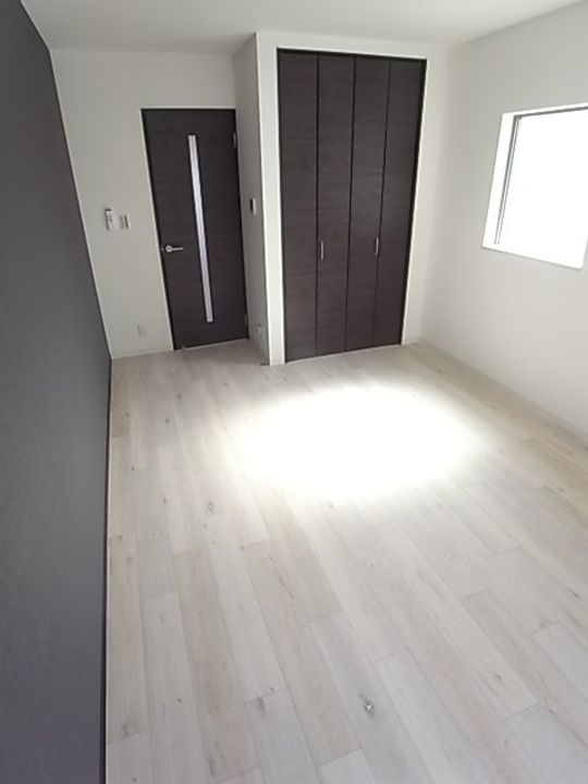 兵庫県尼崎市道意町3丁目(アパート)の賃貸物件の寝室