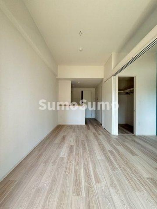 セレニテ夕陽丘エクラの居間