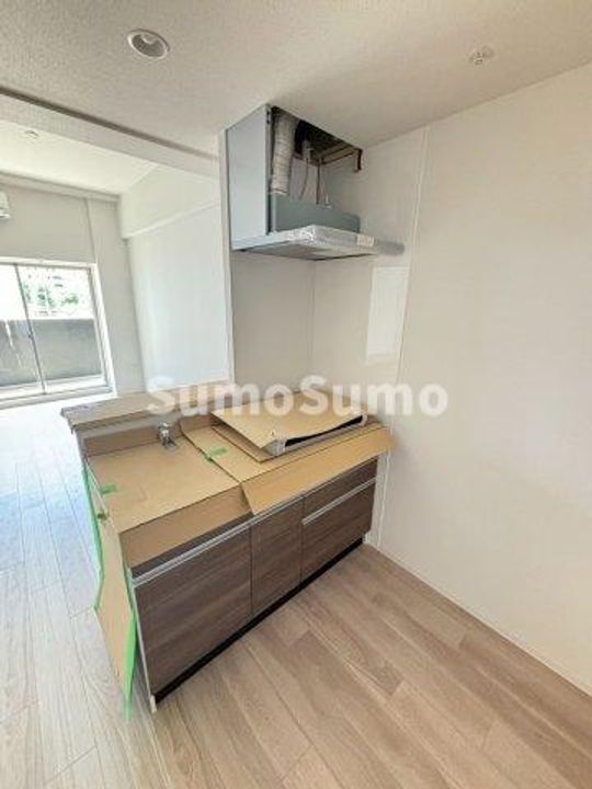 セレニテ夕陽丘エクラのキッチン