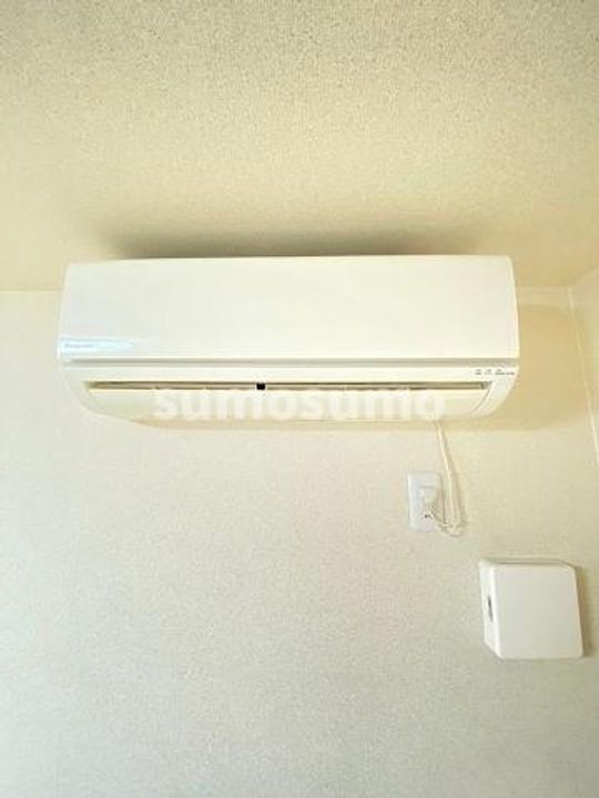 兵庫県尼崎市南塚口町8丁目(アパート)の賃貸物件の居間