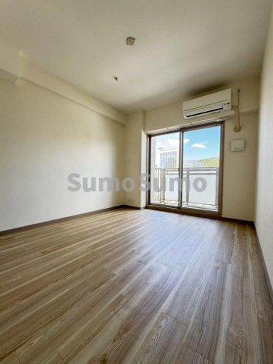 クリエイトビュー三宮磯上公園の居間