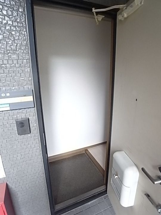 兵庫県尼崎市大庄西町3丁目(アパート)の賃貸物件の玄関