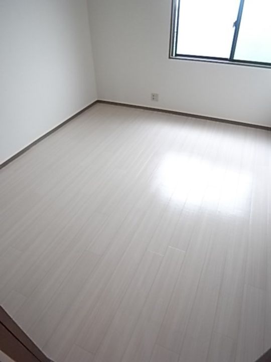 兵庫県尼崎市大庄西町3丁目(アパート)の賃貸物件の寝室