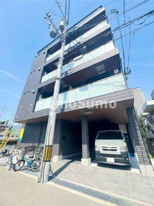 ホワイトメゾン御影の外観