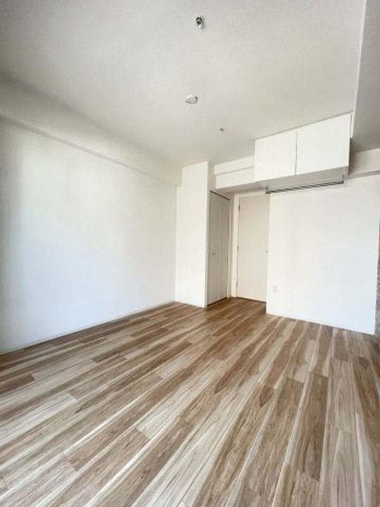 兵庫県神戸市中央区海岸通4丁目(マンション)の賃貸物件の居間