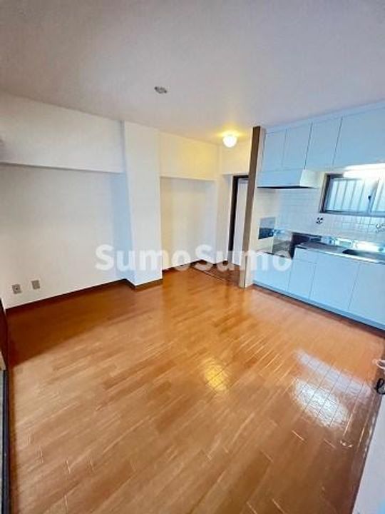 アルファの居間