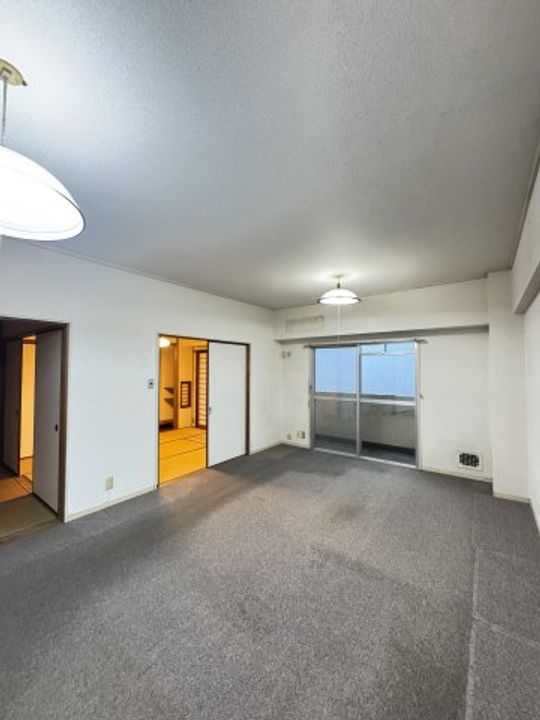 兵庫県神戸市灘区鶴甲5丁目(マンション)の賃貸物件の居間