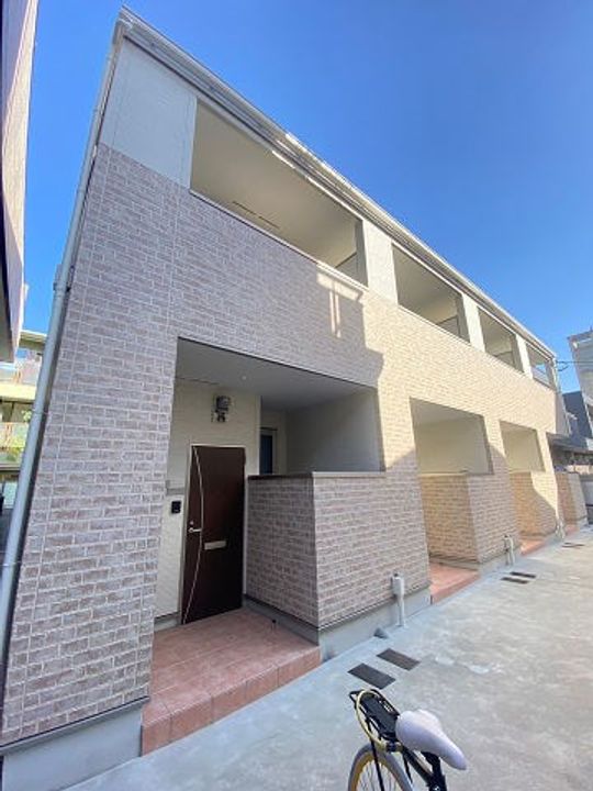 兵庫県西宮市里中町3丁目(アパート)の賃貸物件の外観