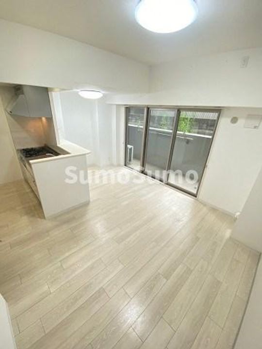 コンフォリア西宮の居間