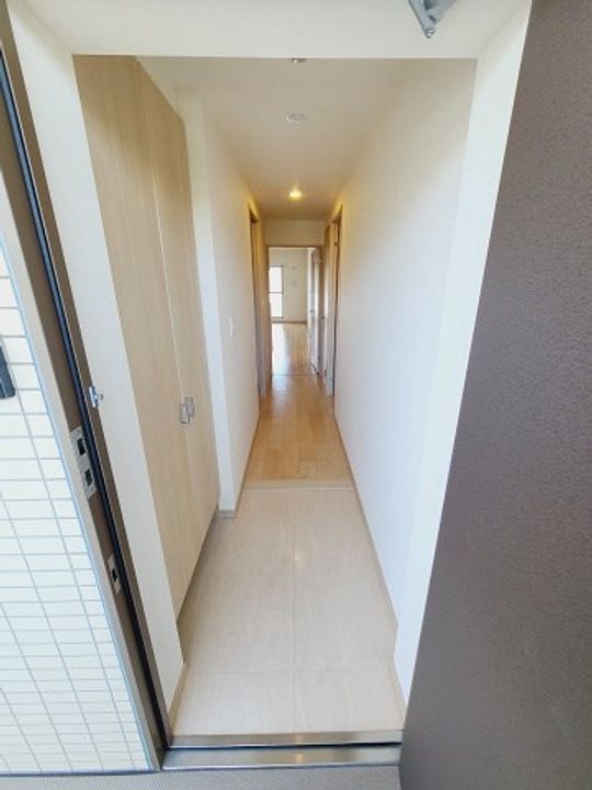 兵庫県西宮市甲子園浦風町(マンション)の賃貸物件の玄関