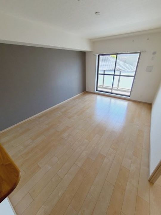 兵庫県西宮市甲子園浦風町(マンション)の賃貸物件の居間