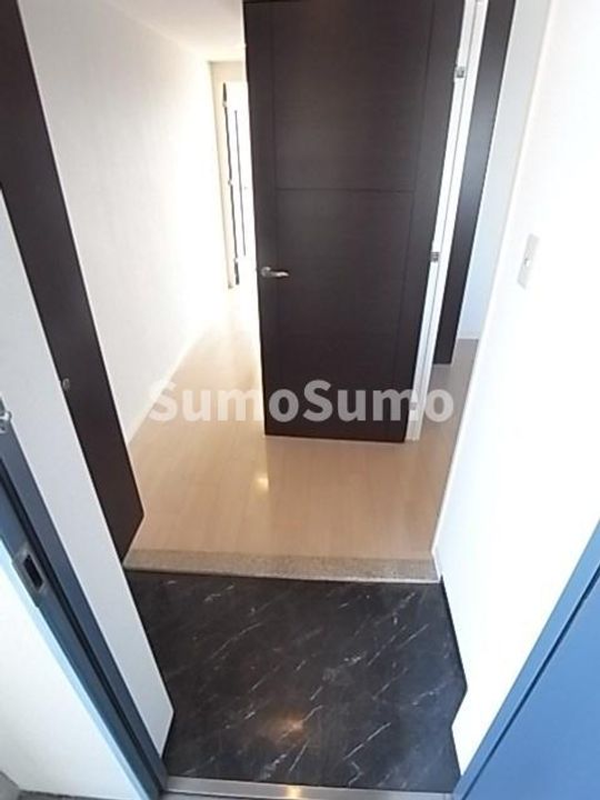 アウローラ武庫之荘の玄関