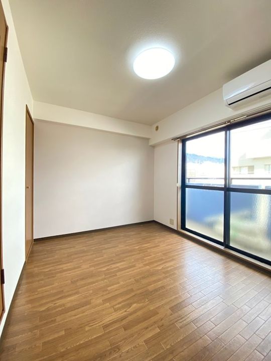 兵庫県神戸市灘区八幡町2丁目(マンション)の賃貸物件の居間