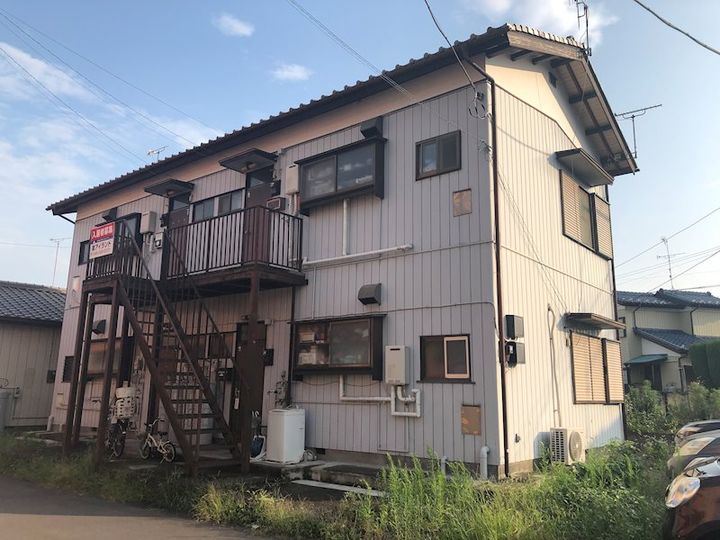 平和ハイツ202の外観