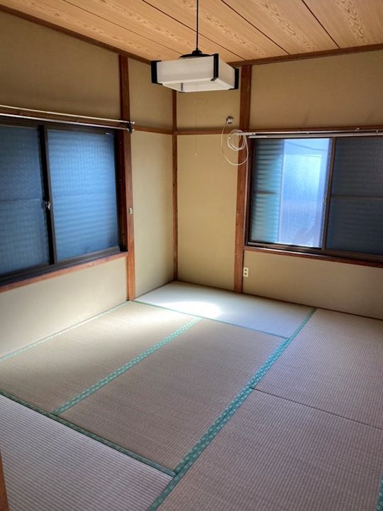 平和ハイツ202の寝室
