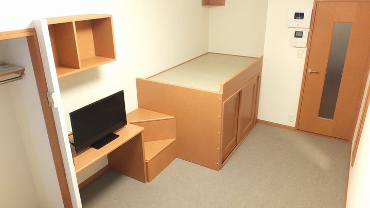 レオパレスパレット壱番館の寝室