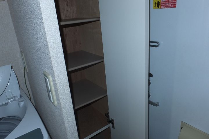 レオパレスパレット壱番館の玄関