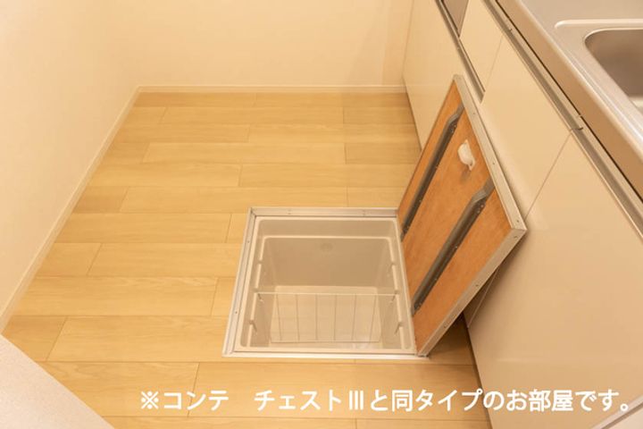 リンの内装