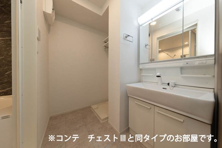 リンの内装
