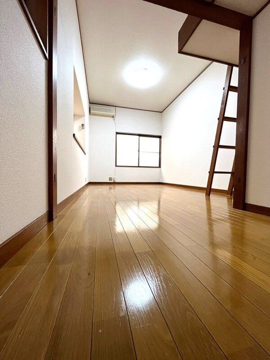 センチュリーハイム若葉台103の内装