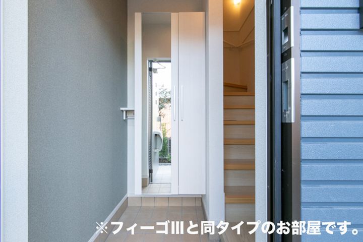 ラ・フェリーチェ Aの玄関