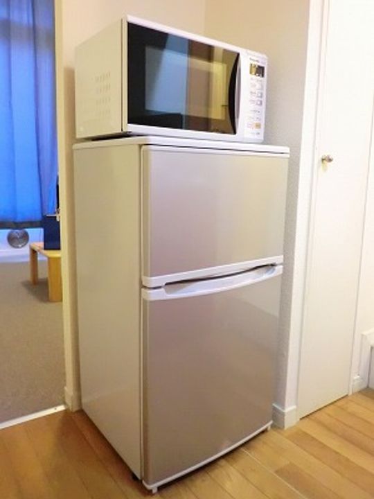 レオパレスカシオペアの玄関