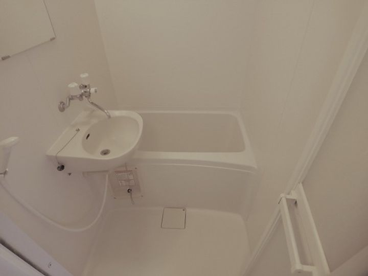 レオパレスカシオペアの風呂