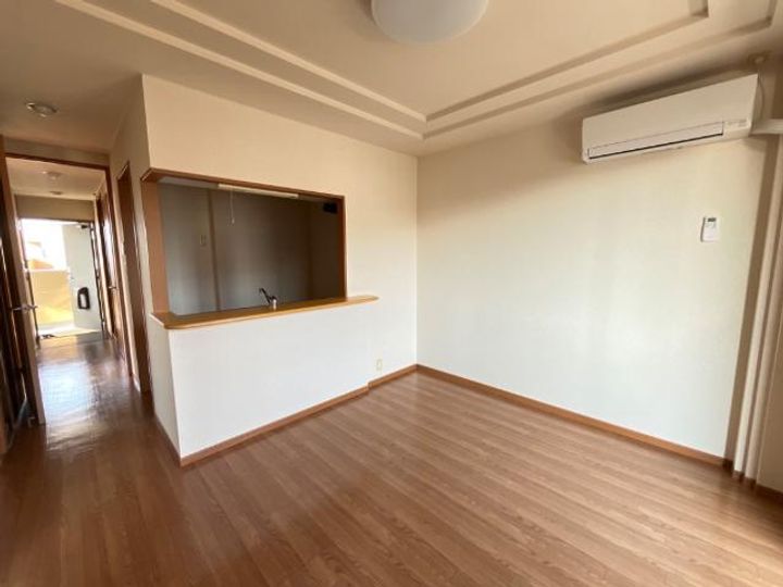 クレシアAの居間
