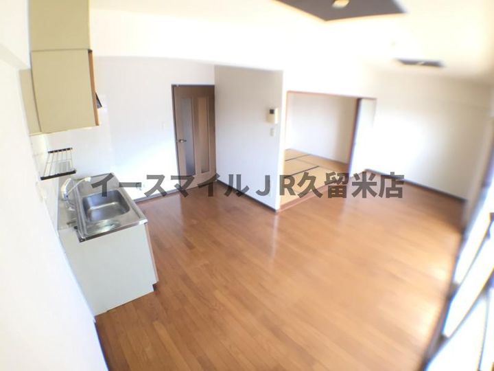 グリーンビル旗崎の居間