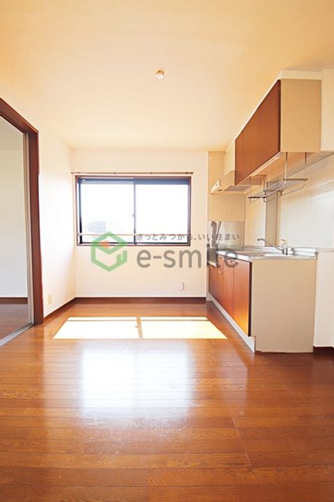 クレール山口の居間