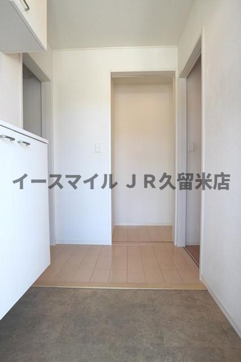 クレシア21103号室の玄関