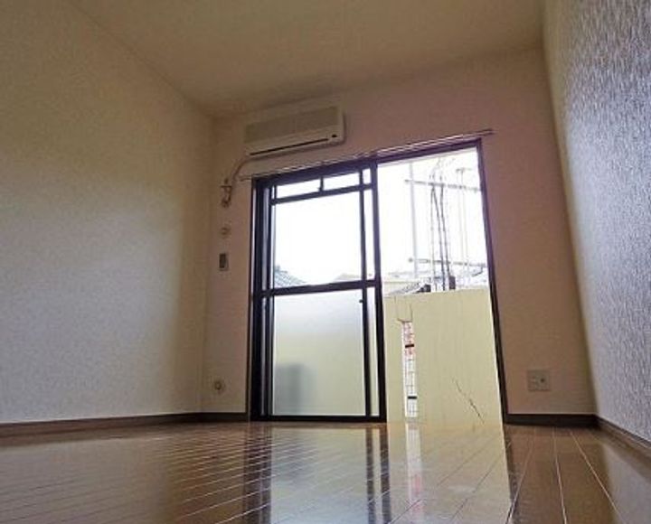 オリエントマンションの居間