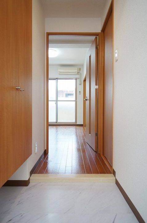 プロニティ天神通の玄関