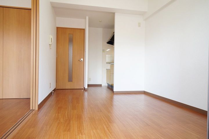 プロニティ天神通の内装