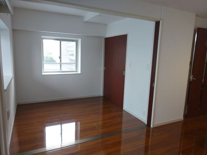 ヴィラ博丈下川端の内装