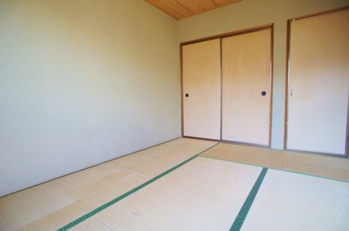 グリーンタウン津留崎の内装