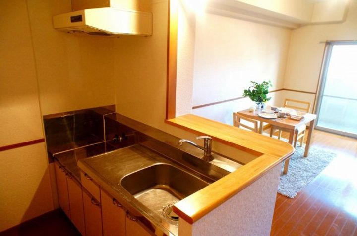 クリムゾン博多Ⅱのキッチン