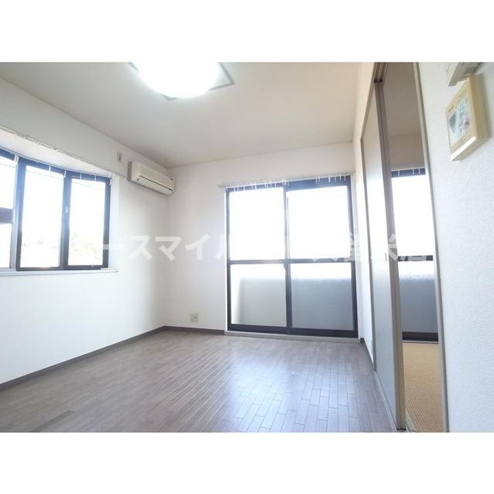 サンフレンズの居間