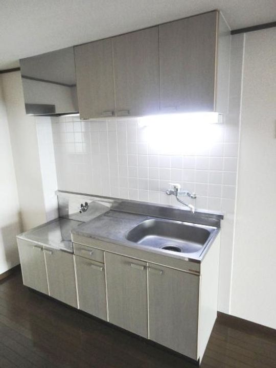 クラウンⅡ津福のキッチン