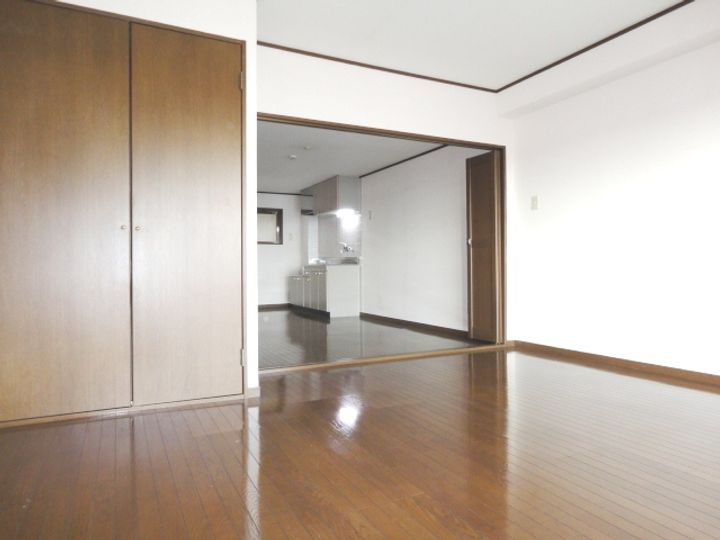 クラウンⅡ津福の寝室