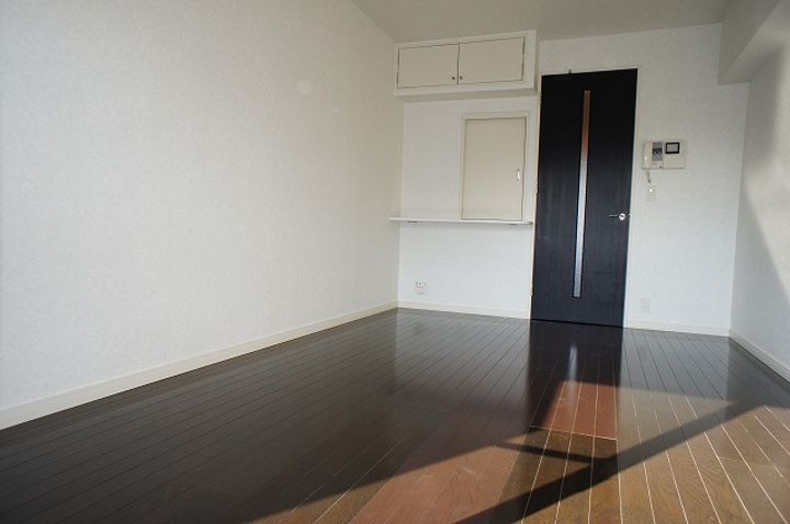 エンクレスト天神の居間