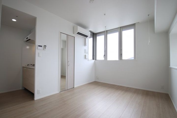 エンクレスト博多GATEの居間